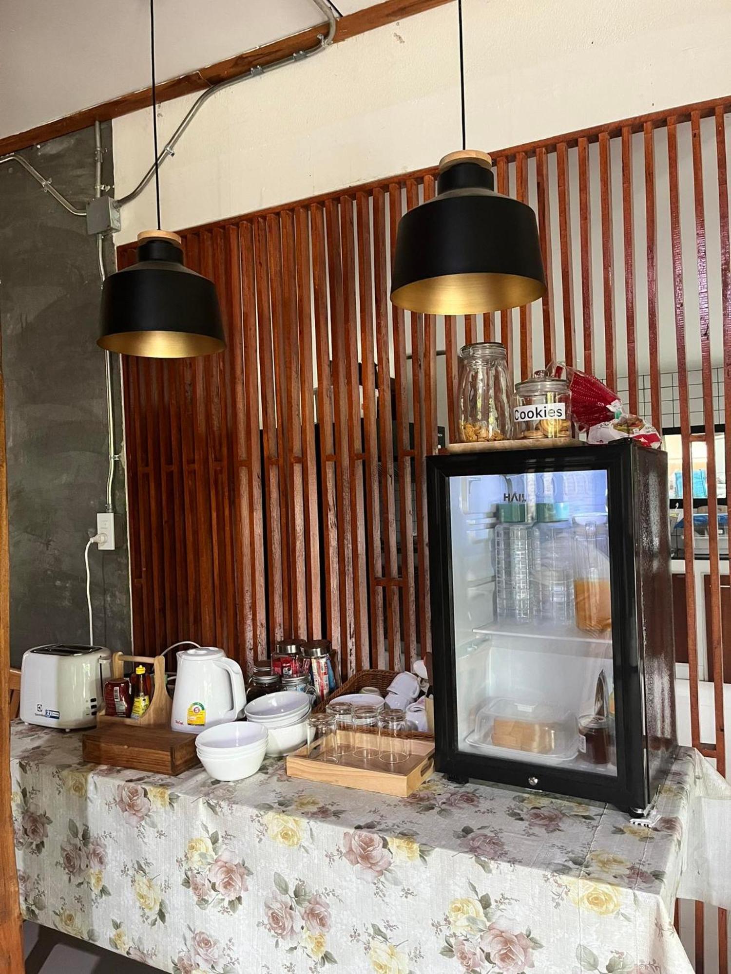 Tha Ma-O Bouteak Homestay - Self Check-In Lampang Eksteriør billede