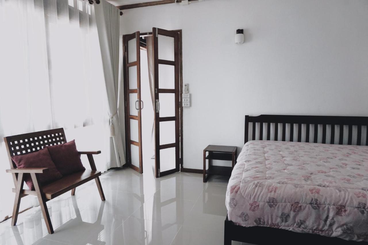 Tha Ma-O Bouteak Homestay - Self Check-In Lampang Eksteriør billede